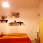 Nei Colori Apartment At 2 Stops From Colosseum